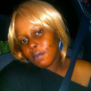 Meet your Posher, Constance